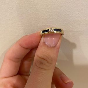 Diamond & Sapphire ring. Size 6.5/7